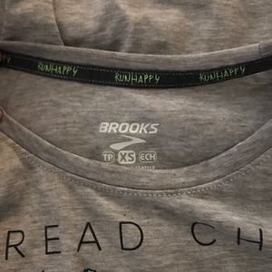 brooks run happy holiday shirt